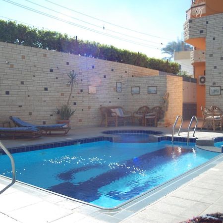 Al Gezera Apartments Luxor Esterno foto