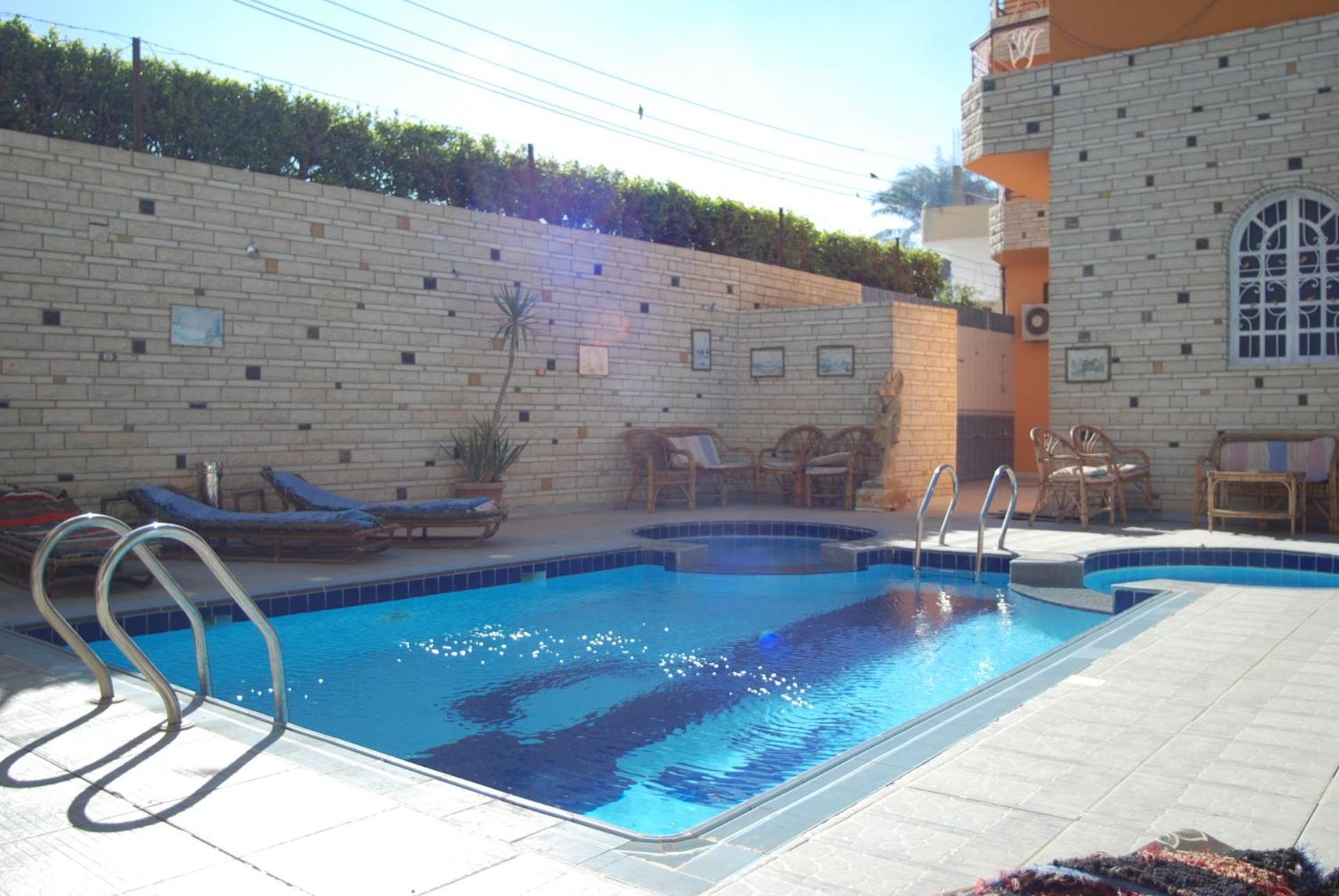 Al Gezera Apartments Luxor Esterno foto